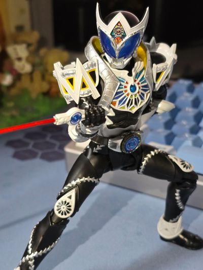 S.H.Figuarts(真骨雕制法)  假面骑士蛇牙