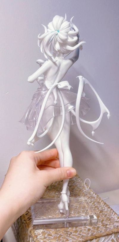 蔚蓝档案 空崎日奈（礼服） 花之独舞