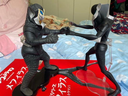 大怪兽系列 新·奥特曼   美弗拉斯