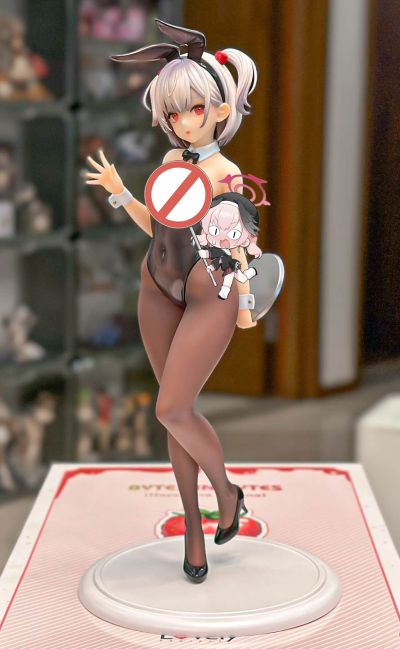 兼职中的学姐 早川莓奈