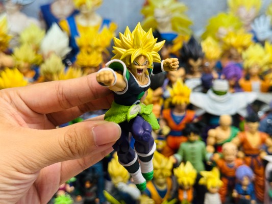 S.H.Figuarts  布罗利超级赛亚人 -Premium Color Edition-