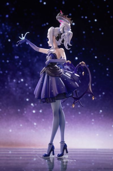 蔚蓝档案 空崎日奈（礼服） 花之独舞