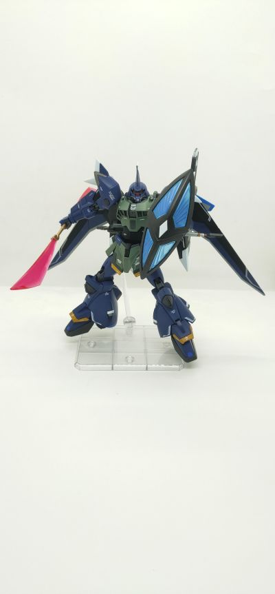 HG 1/144 勇士险兆（露娜玛丽亚·霍克专用机）