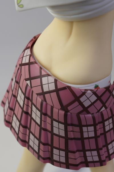 变态王子不笑猫。筒隐月子