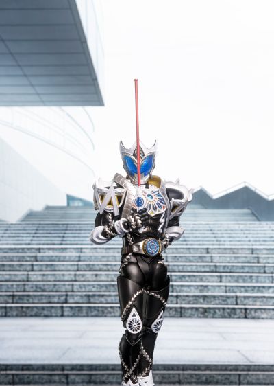 S.H.Figuarts(真骨雕制法)  假面骑士蛇牙