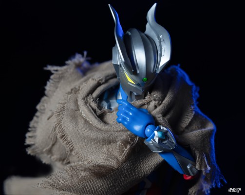 布鲁可超动积木人传奇版 终极赛罗