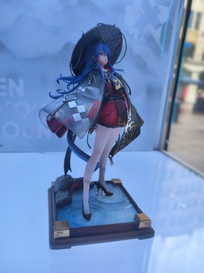 明日方舟 假日威龙陈 万重山