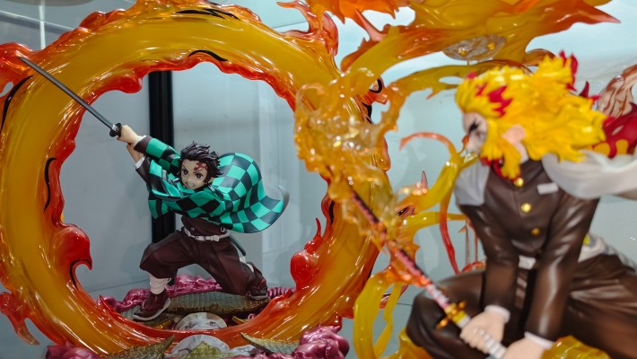 鬼灭之刃 无限列车篇 灶门炭治郎 火之神神乐 碧罗之天