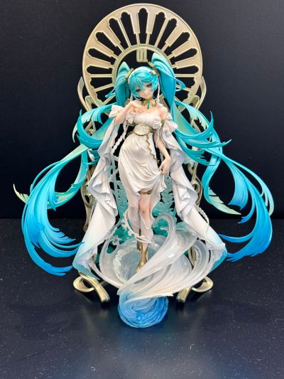 初音未来 feat. 米山舞