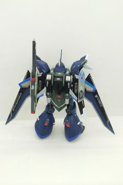 HG 1/144 勇士险兆（露娜玛丽亚·霍克专用机）