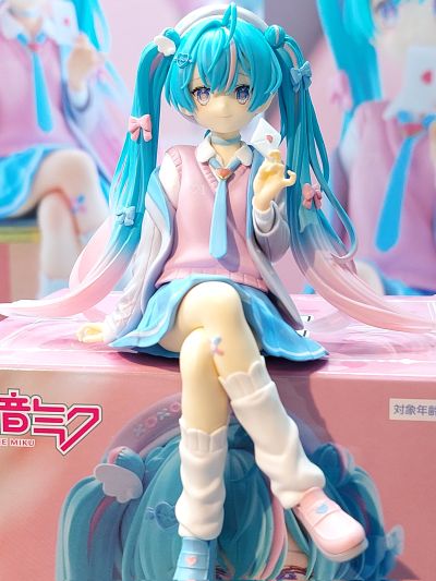 初音未来  压泡面人偶ー恋爱的西装外套ー