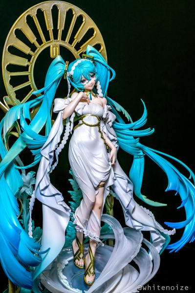 初音未来 feat. 米山舞