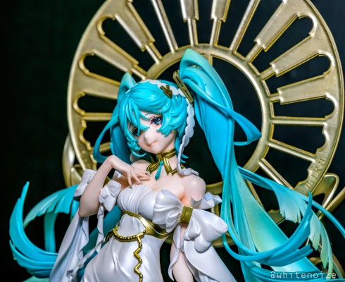 初音未来 feat. 米山舞