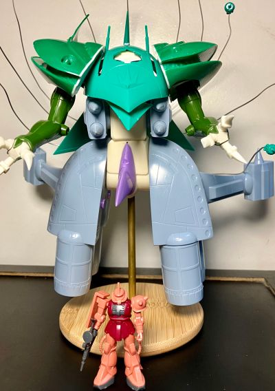 机动战士高达 MA-08 毕克扎姆