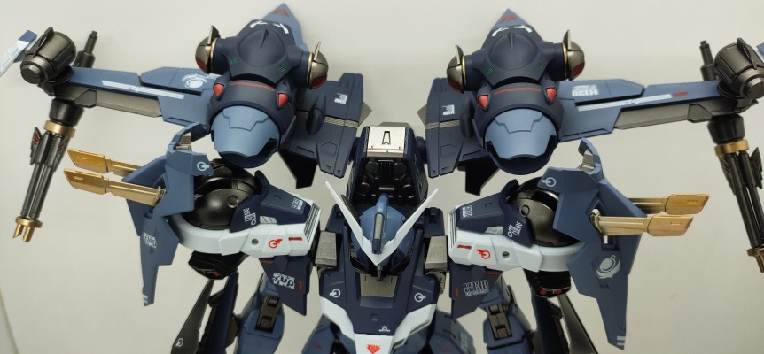 FULL MECHANICS 1/100 翔翼型灾厄高达