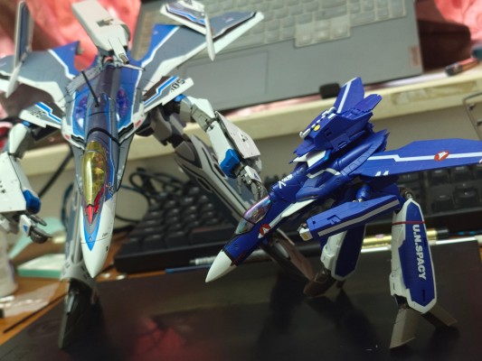 HI-METAL R  超时空要塞ZERO VF-0S 凤凰（地球蓝）