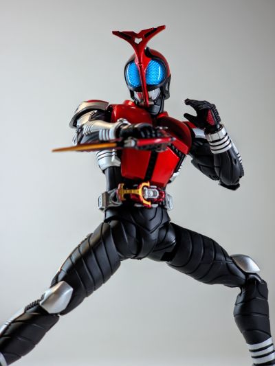 S.H.Figuarts（真骨雕制法） 假面骑士甲斗王 骑士形态 真骨雕制法10周年纪念版