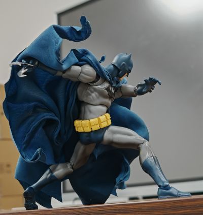 MAFEX No.105 蝙蝠侠:缄默 蝙蝠侠(布鲁斯·韦恩)