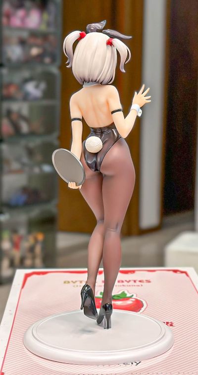 兼职中的学姐 早川莓奈