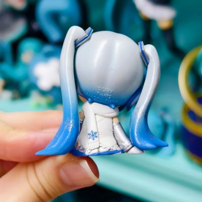 靠肩扭蛋 初音未来