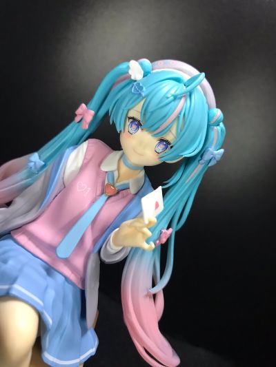 初音未来  压泡面人偶ー恋爱的西装外套ー