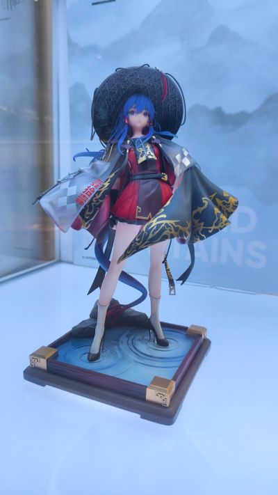 明日方舟 假日威龙陈 万重山