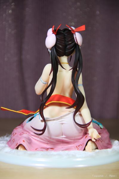 醉心于冰棒的古风少女 — 玲珑