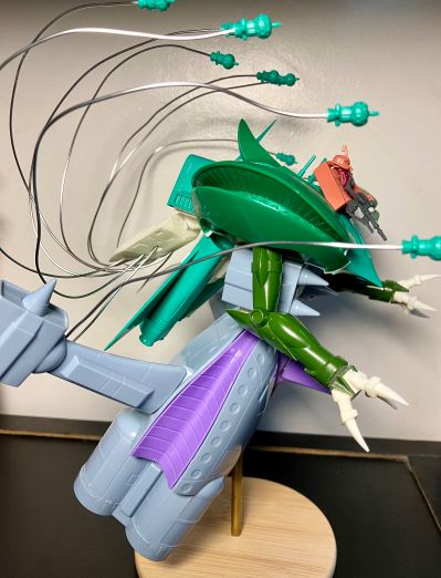 机动战士高达 MA-08 毕克扎姆