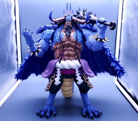 S.H.Figuarts 航海王  百兽盖德（人兽形态）