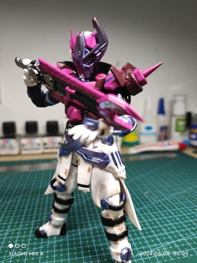 S.H.Figuarts 瓦尔巴拉德