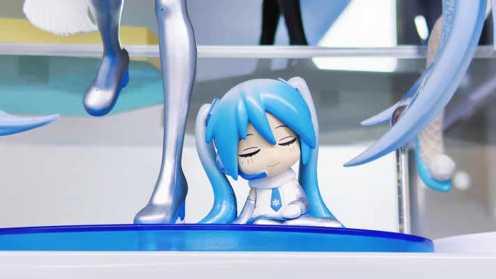 靠肩扭蛋 初音未来