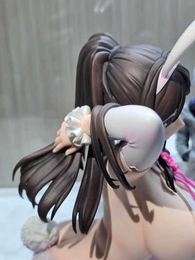 石渡千都世 兔女郎