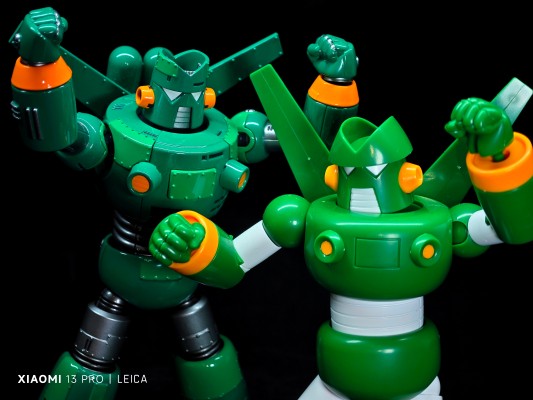 SMP 蜡笔小新 超电导钢弹勇士 钢达姆机器人