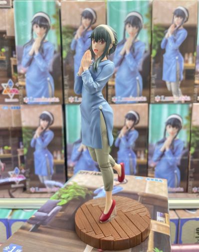 间谍过家家动画版 Luminasta 约尔·福杰 第二片尾服装