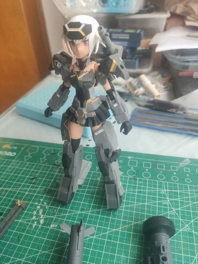 机甲少女 轰雷改（黑色）+ FGM148 标枪反坦克导弹