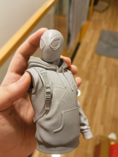 VGM50 漫威蜘蛛侠：迈尔斯•莫拉莱斯 迈尔斯•莫拉莱斯 杂货店之猫战衣