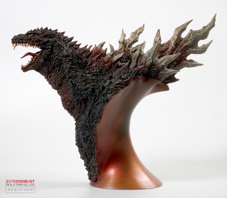 哥斯拉2000 胸像