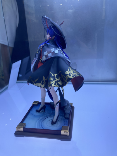 明日方舟 假日威龙陈 万重山