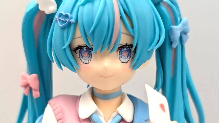 初音未来  压泡面人偶ー恋爱的西装外套ー