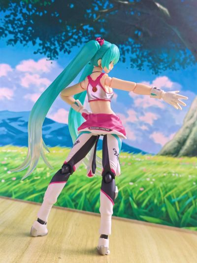 figma#233 GOOD SMILE Racing 初音未来 2013 EV MIRAI Ver.