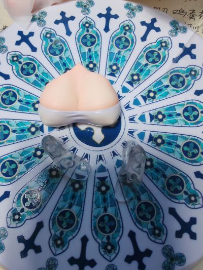 修女 夏洛特 神圣白色