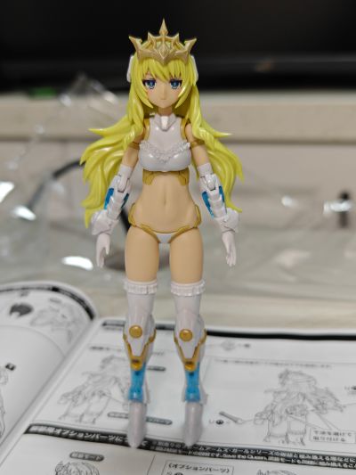 机甲少女 突伽 I 护佑女王