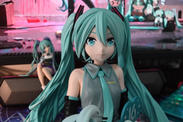 初音未来 16周年纪念 胸像