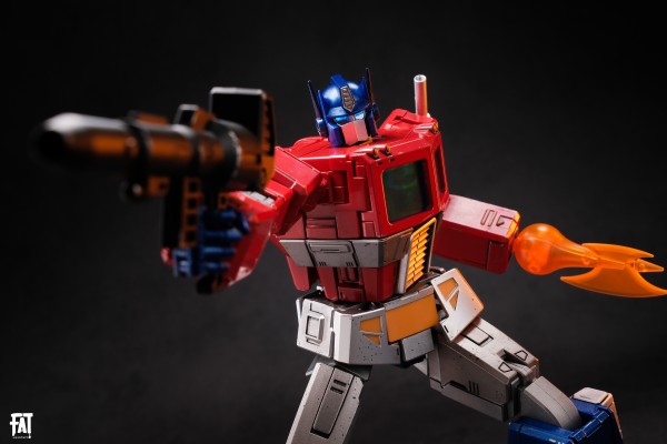 AMK Pro系列 变形金刚：G1 擎天柱