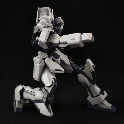 ROBOT魂＜机动战士系列＞  机动战士高达SEED GAT-X105 强袭高达 装甲未启动模式 剧中版