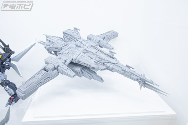 SMP ALTERNATIVE DESTINY 超兽机神断空我 巨龙战舰（暂译）