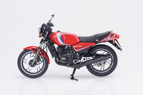 1/12 摩托车系列 No.4 雅马哈 RZ350