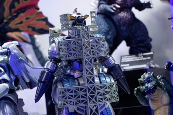 S.H.MonsterArts 摩杰拉 机库出击版