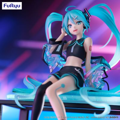 初音未来 压泡面人偶-炫彩科技款-