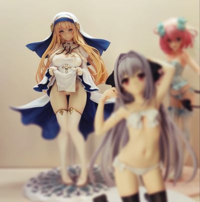 修女 夏洛特 神圣白色